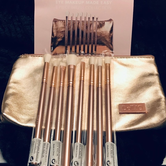 ⭐️ Host Pick ⭐️ Doll 10 Limited Edition 8 Piece Professional Brush Set - Picture 4 of 4